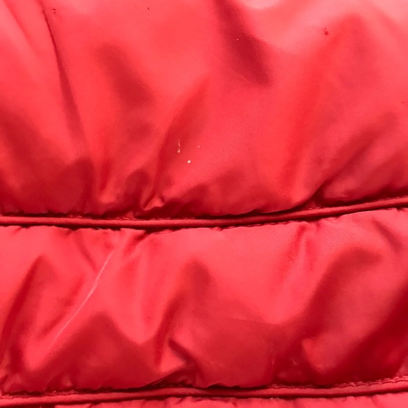 Down Puffer Vest w/ removable faux fur trim - Picture 7 of 8